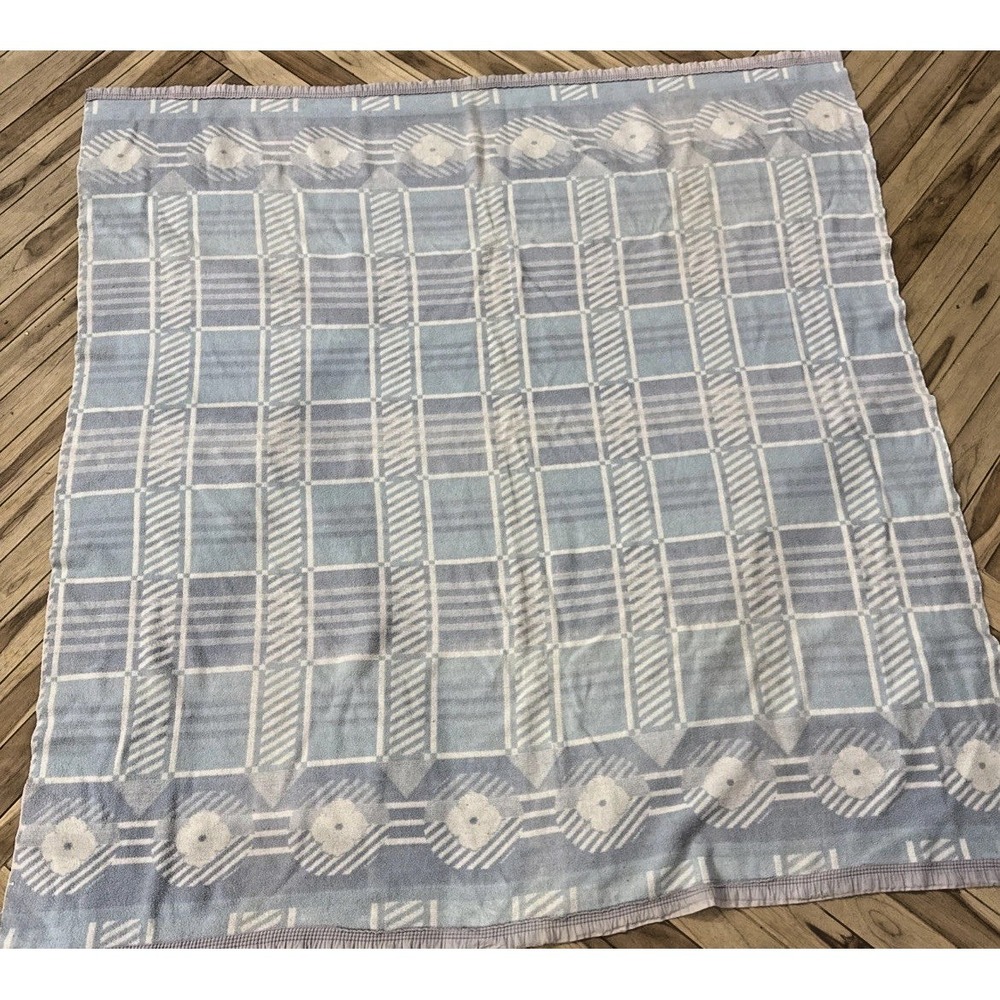 Vintage Blue White Woven Blanket Coverlet Throw Farmhouse Cottage 70x66